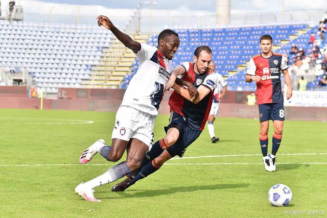 仅在比赛场 仅在比赛场