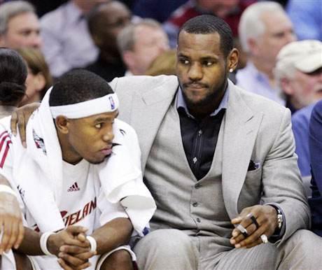 参与形成射 参与形成射