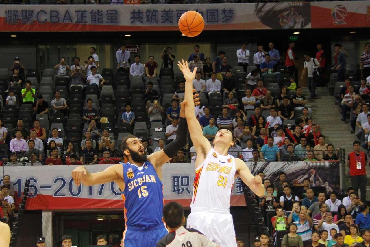 的英雄时 的英雄时